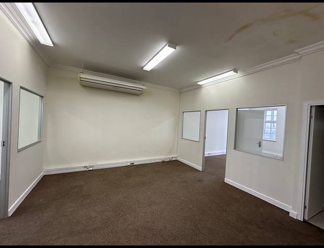 160M² OFFICE TO LET IN CAPE TOWN CITY CENTRE